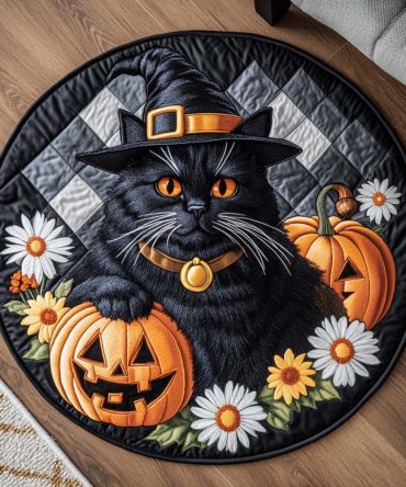 Black Cat Magic Quilted Round Mat