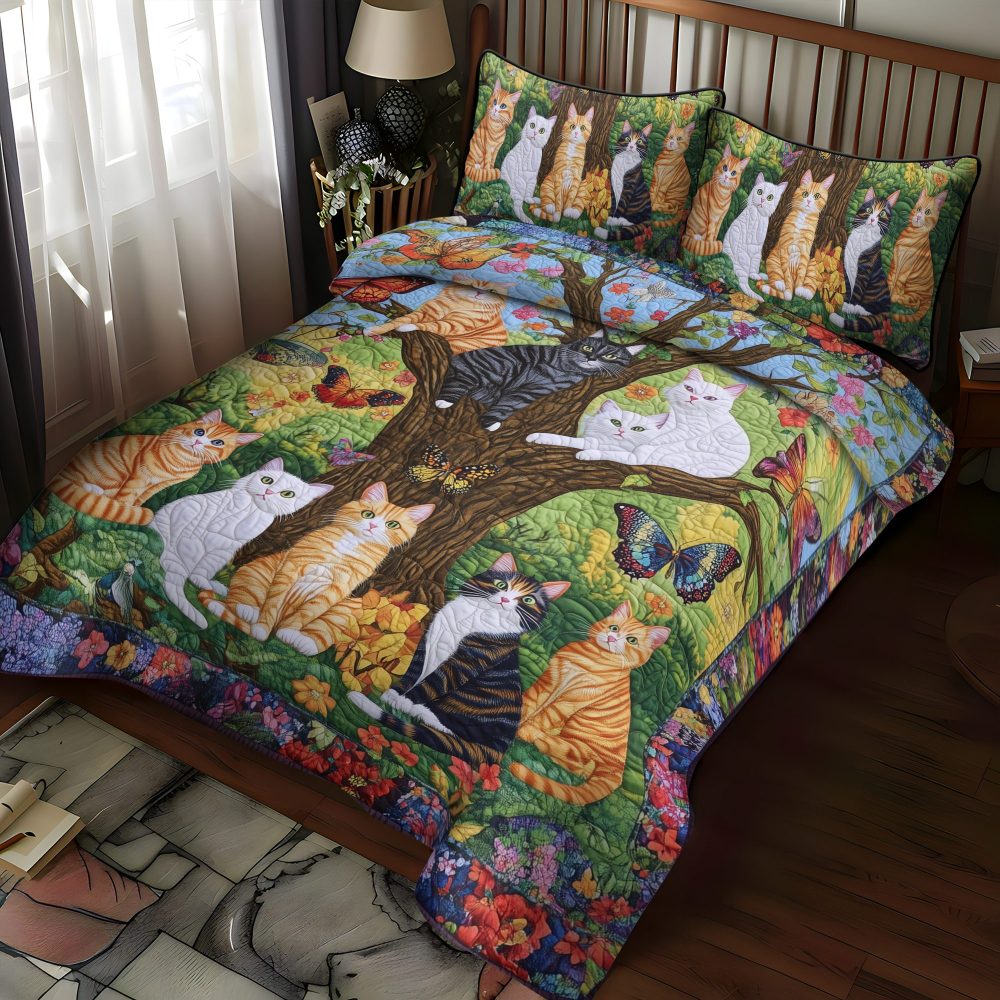 Blooming Purrfection 3-Piece Quilted Bedding Set