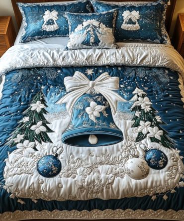 Christmas Chimes 3-Piece Quilted Bedding Set