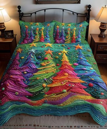 Christmas Star Pines 3-Piece Quilted Bedding Set