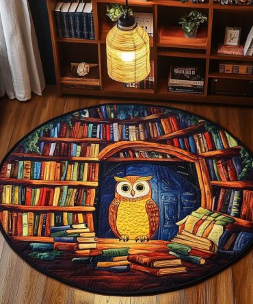 Elegant Owl Quilted Round Mat