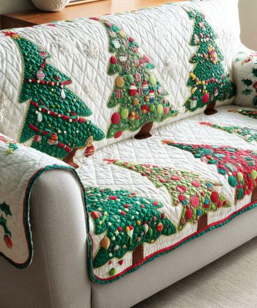 Evergreen Glow Quilted Sofa Cover