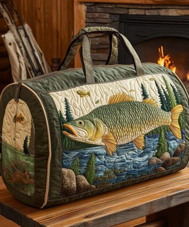 Forest Catch Quilted Duffle Bag