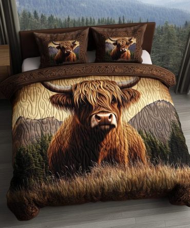 Furry Highlander 3-Piece Quilted Bedding Set