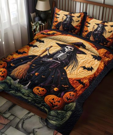 Ghostly Gathering 3-Piece Quilted Bedding Set
