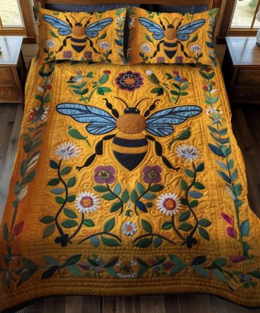 Golden Bumblebee Art 3-Piece Quilted Bedding Set