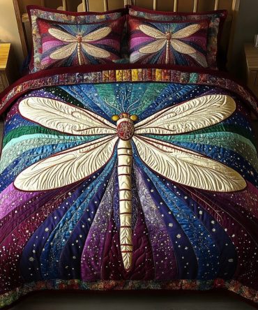 Golden Dragonfly 3-Piece Quilted Bedding Set