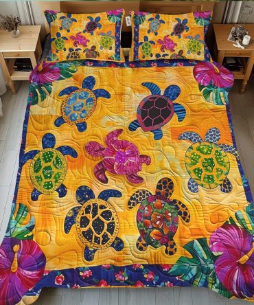 Hibiscus Turtle 3-Piece Quilted Bedding Set