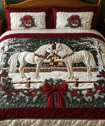 Holiday Herd 3-Piece Quilted Bedding Set