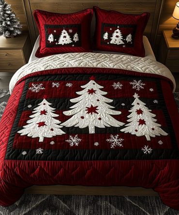 Holiday Magic 3-Piece Quilted Bedding Set