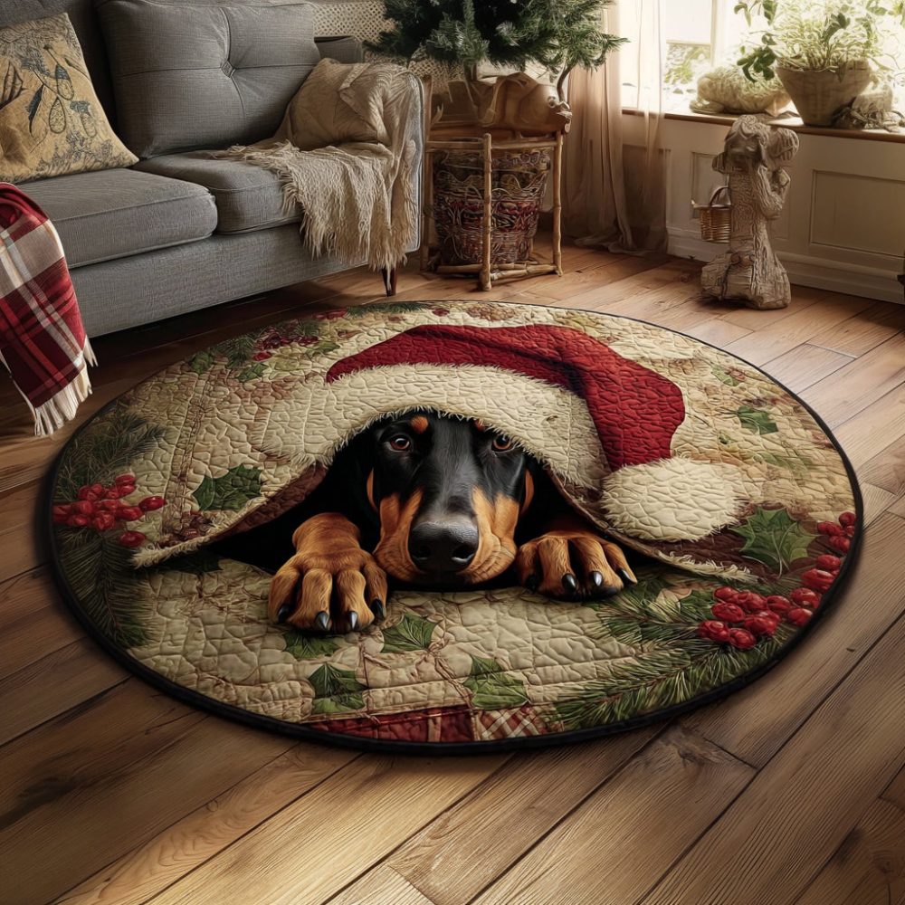 Holly Doberman Peak Quilted Round Mat