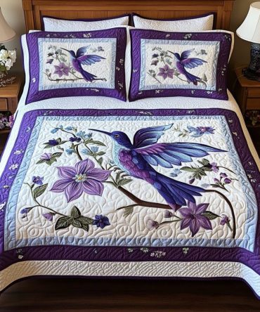 Humming Grace 3-Piece Quilted Bedding Set