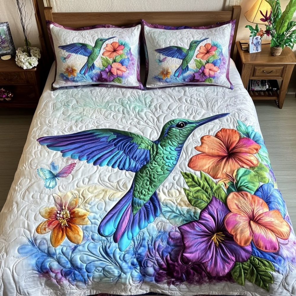 Humming Harmony 3-Piece Quilted Bedding Set