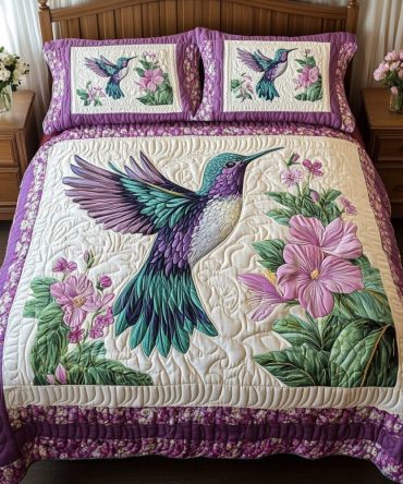 Hummingbird Glow 3-Piece Quilted Bedding Set