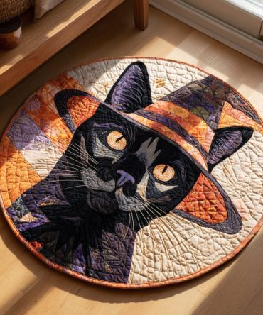 Intricate Black Cat Halloween Quilted Round Mat