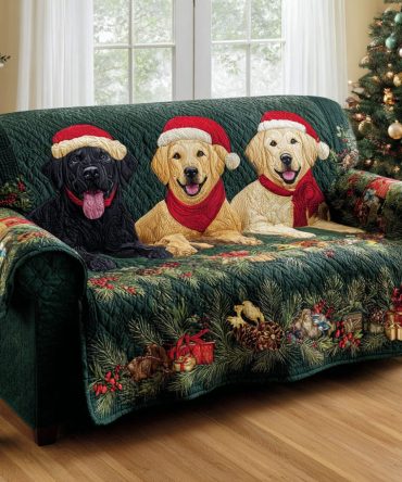 Labrador Joy Quilted Sofa Cover