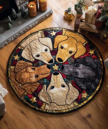 Labrador Winter Glow Quilted Round Mat