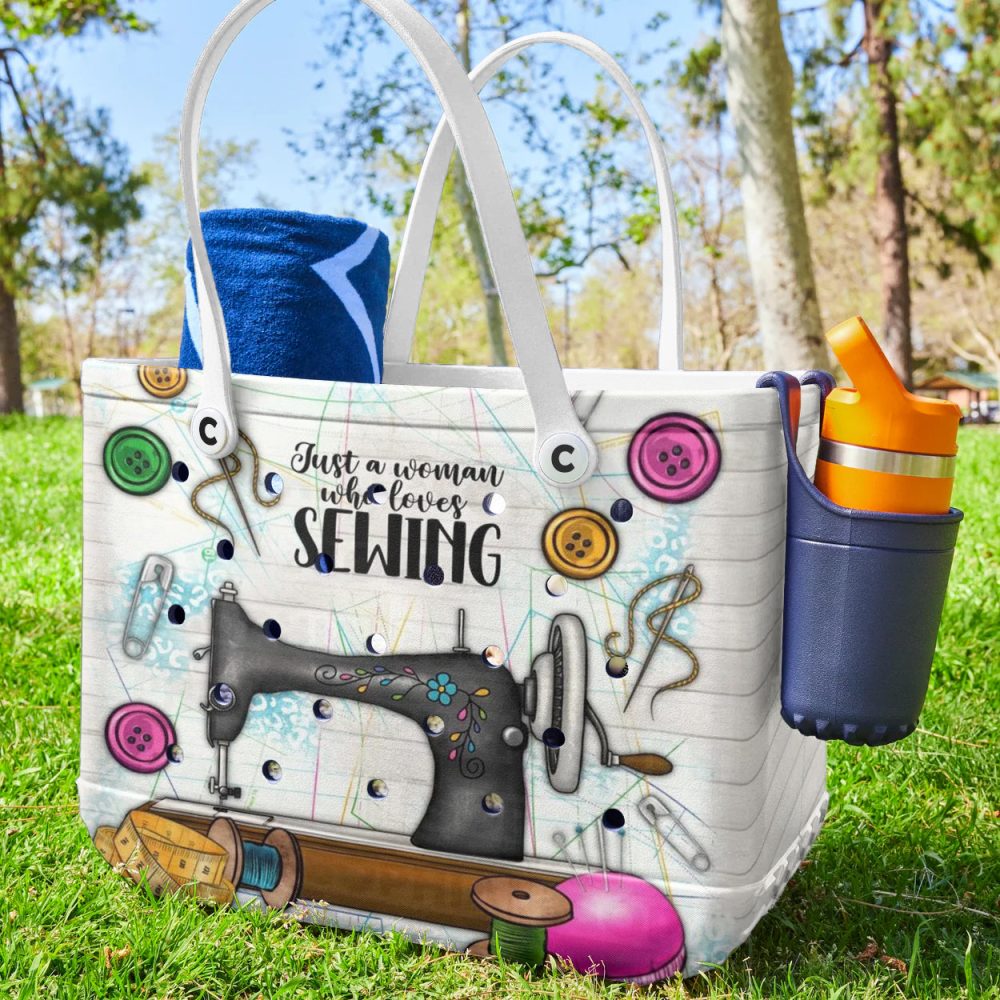 Chic Sewing-Themed Tote Bag For Craft Lovers – Stylish & Spacious Accessory - Image 3
