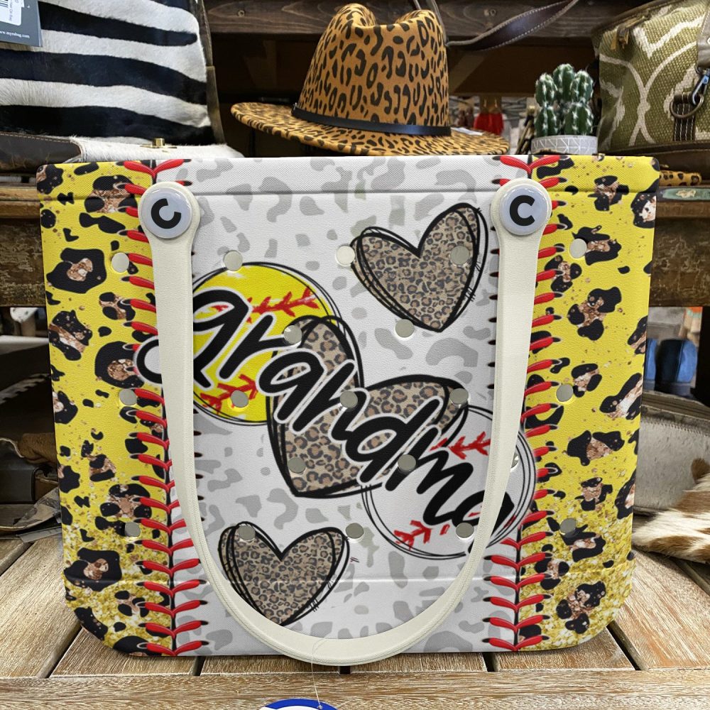 Stylish Grandma Tote Bag - Leopard Print With Heart Design - Perfect Gift For Her - Image 3