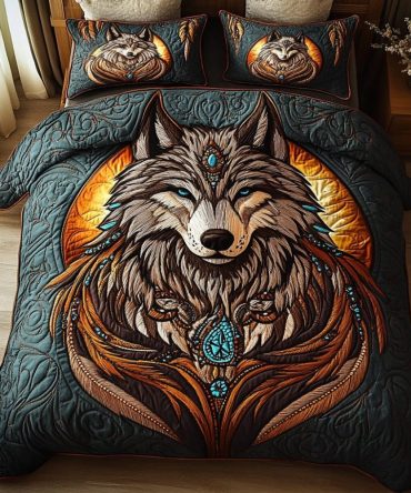 Moonlit Hunter 3-Piece Quilted Bedding Set