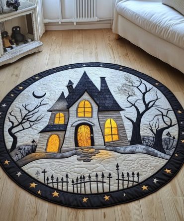 Mysterious Halloween Night Quilted Round Mat