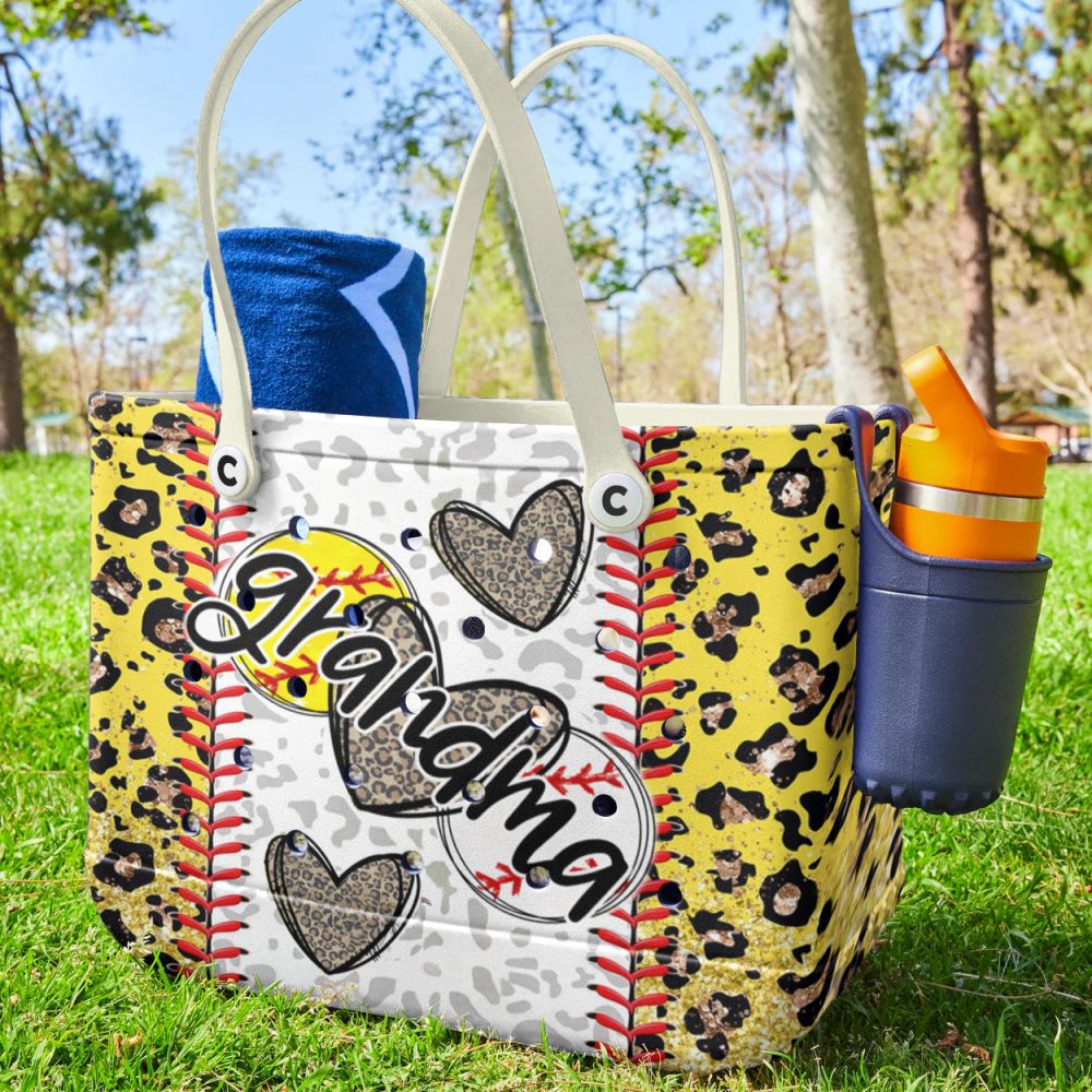 Stylish Grandma Tote Bag - Leopard Print With Heart Design - Perfect Gift For Her - Image 2