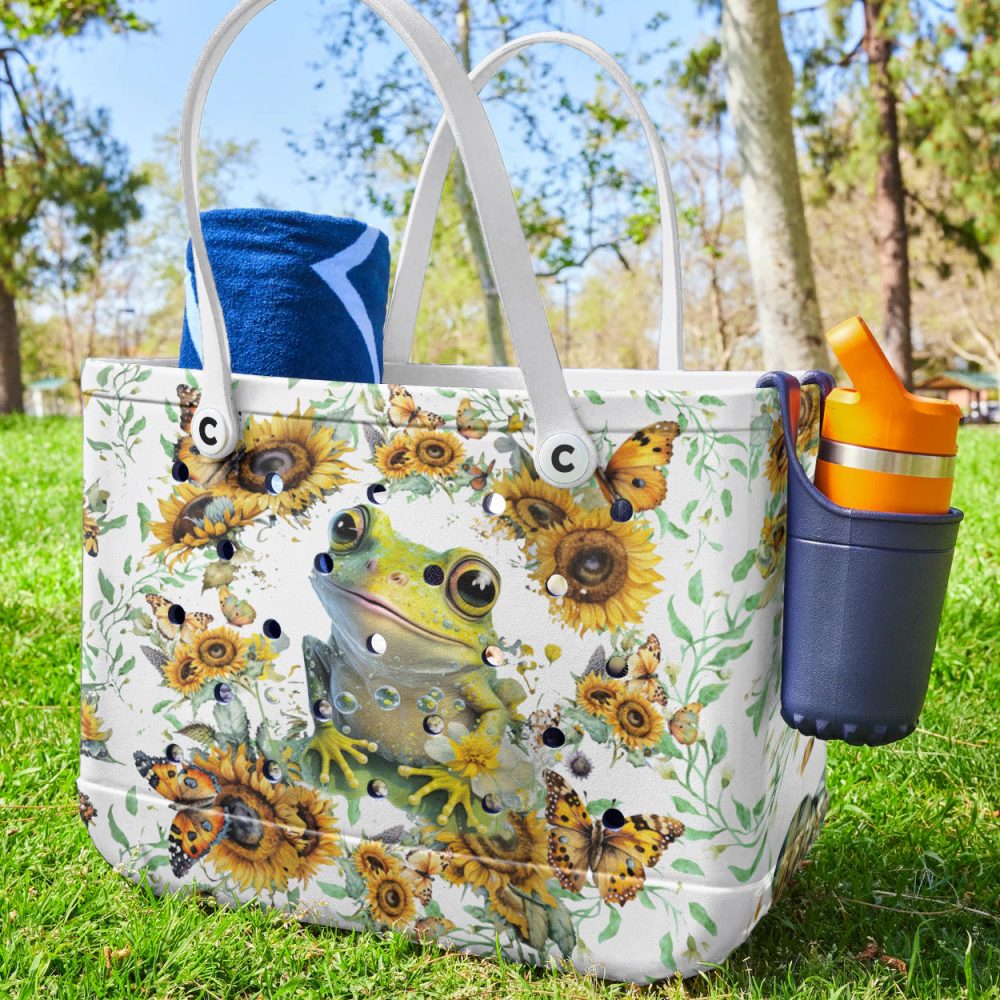 Bucket Tote Bag, Limited Edition Bogg Bag, Beach Bag Lily & Light - Image 2