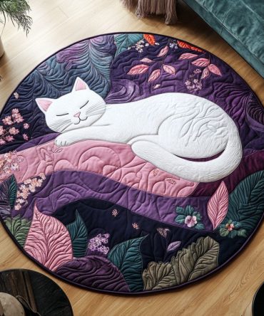 Polar Grace Quilted Round Mat