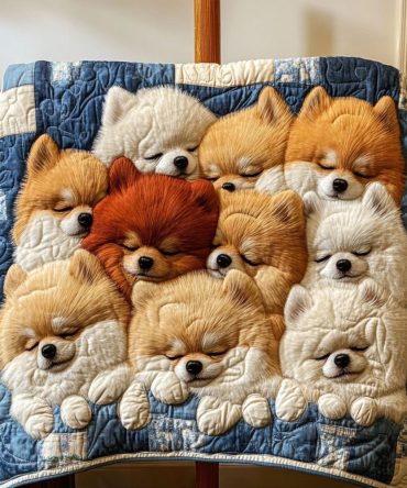 Pomeranian Fluff Quilted Blanket