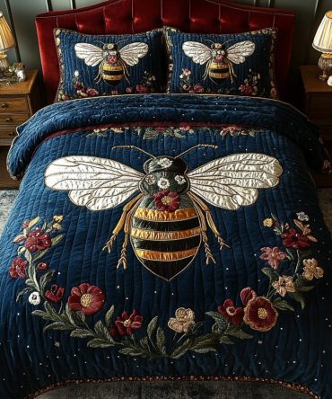 Queen Bee Charm 3-Piece Quilted Bedding Set
