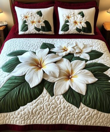Serene Plumeria 3-Piece Quilted Bedding Set