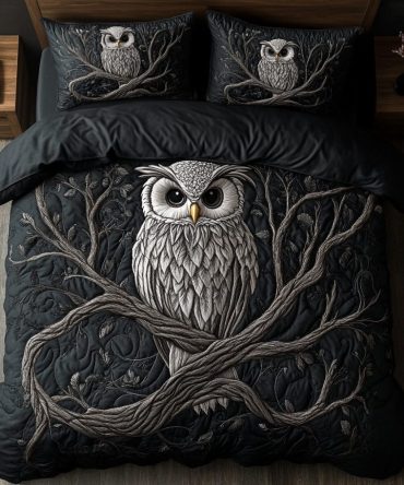 Silent Watcher 3-Piece Quilted Bedding Set