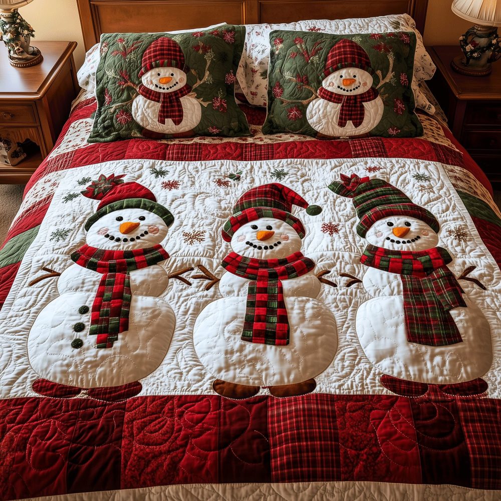 Snowman Wonderland 3-Piece Quilted Bedding Set