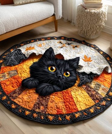 Spooky Cat Quilted Round Mat