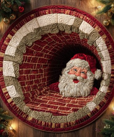 Starry Claus Quilted Round Mat