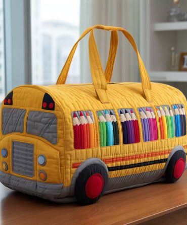 Sunny Commute Quilted Duffle Bag