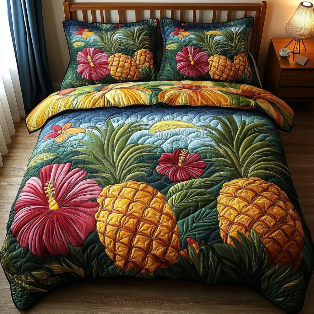 Tropical Pineapple Paradise 3-Piece Quilted Bedding Set
