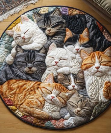 Whisker Wonders Quilted Round Mat