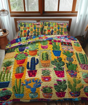 Desert Bloom Cactus 3-Piece Quilted Bedding Set