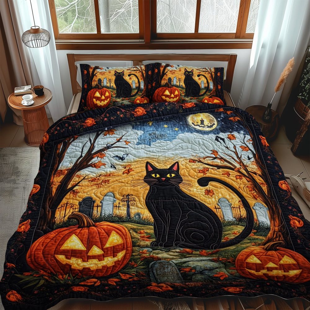 Spook-Tacular Black Cat 3-Piece Quilted Bedding Set - Image 2