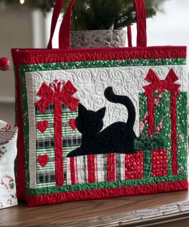 Holiday Cat Quilted Tote Bag