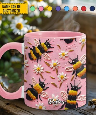 Personalized Bee & Daisy Accent Mug – Embroidered Style
