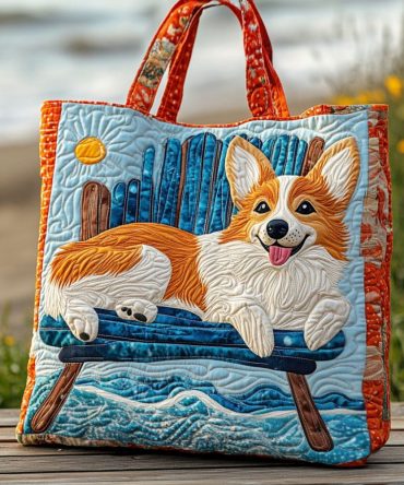 Seaside Wiggles Quilted Tote Bag